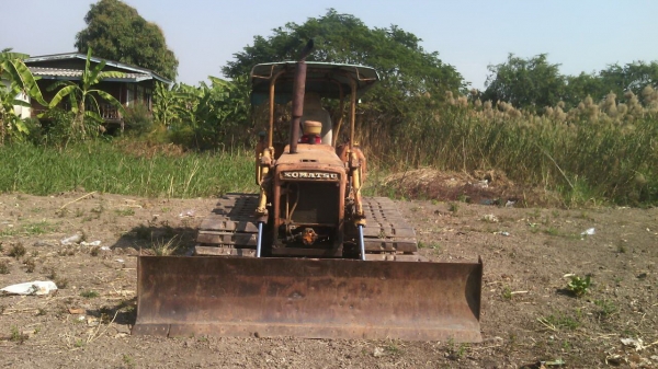 ขายแทรคเตอร์โคมัทสุ  D20-3  สภาพร้อมใช้งาน ราคา 90000