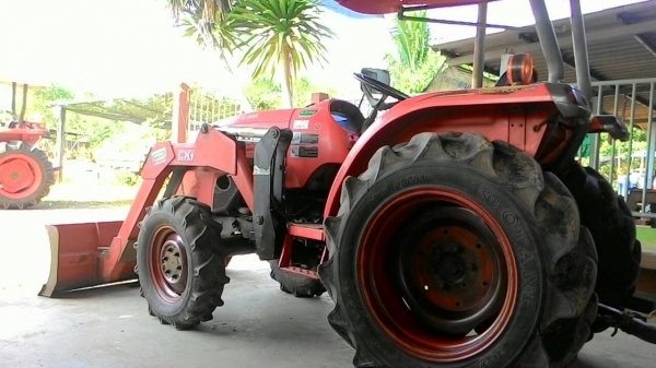 ขายรถไถ KUBOTA   L3608  พร้อมดันหน้า ราคา 275,000