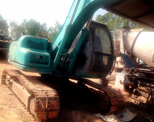 ***ขายแล้วครับขอบคุณ Truck2hand ขายแบคโฮ KOBELCO MARK V(5) SK120 S.No.LP13328 เครื่องเดิม ปั้มเดิม ไฟฟ้าครบ เครื่องดีแรงดี แน่น ปั้มดีแรง ทำงานดี เร็ว คล่องตัว บูมอาร์มสวยไม่มีปะไม่มีดาม บุ้งกี๋ดียังหนา เอวดีแน่น ช่วงล่าง80\% โซ่ดีหนา แทร็กหนาครบ เฟรมดีสวย