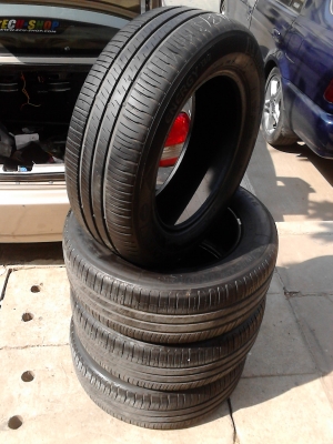 215/60R16 MICHELIN ENERGY XM-2 สวย ดอกยางหนา เสมอ TEL.081-427-3941 215/60R16 MICHELIN ENERGY XM-2 สวย ดอกยางหนา เสมอ TEL.081-427-3941