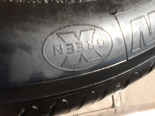 215/60R16 MICHELIN ENERGY XM-2 สวย ดอกยางหนา เสมอ TEL.081-427-3941 215/60R16 MICHELIN ENERGY XM-2 สวย ดอกยางหนา เสมอ TEL.081-427-3941