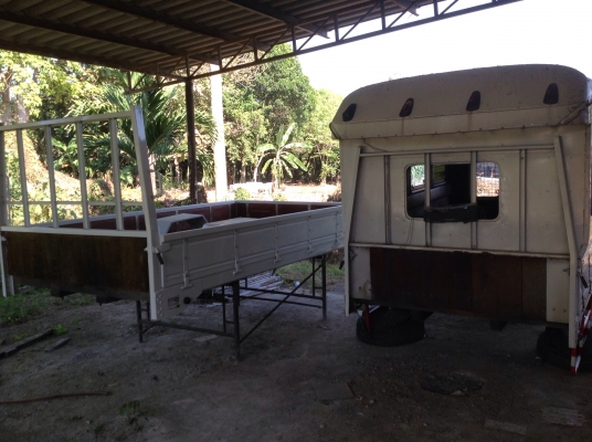 ขาย กระบะ 4 ล้อ สวยๆ ครับ.