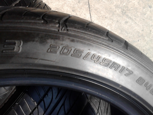 205/45R17 DUNLOP SP SPORT LM-703 ชุด 4 เส้น TEL.081-427-3941 205/45R17 DUNLOP SP SPORT LM-703 ชุด 4 เส้น TEL.081-427-3941