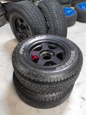 265/70R16 HANKOOK DYNAPRO ATM ชุด 4 ล้อ ใช้งานน้อย ปี 2013 TEL.081-427-3941 265/70R16 HANKOOK DYNAPRO ATM ชุด 4 ล้อ ใช้งานน้อย ปี 2013 TEL.081-427-3941