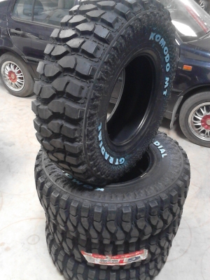 31X10.50R15 KOMODO MT GT RADIAL  ยางใหม่ๆ ปี 2014  ชุด 4 ล้อ TEL.081-427-3941