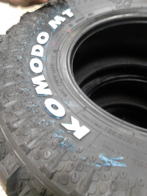 31X10.50R15 KOMODO MT GT RADIAL ยางใหม่ๆ ปี 2014 ชุด 4 ล้อ TEL.081-427-3941 31X10.50R15 KOMODO MT GT RADIAL ยางใหม่ๆ ปี 2014 ชุด 4 ล้อ TEL.081-427-3941