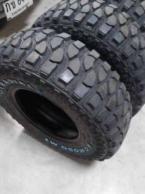 31X10.50R15 KOMODO MT GT RADIAL ยางใหม่ๆ ปี 2014 ชุด 4 ล้อ TEL.081-427-3941 31X10.50R15 KOMODO MT GT RADIAL ยางใหม่ๆ ปี 2014 ชุด 4 ล้อ TEL.081-427-3941