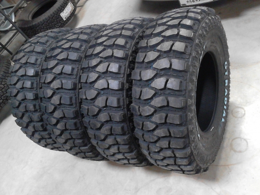 31X10.50R15 KOMODO MT GT RADIAL ยางใหม่ๆ ปี 2014 ชุด 4 ล้อ TEL.081-427-3941 31X10.50R15 KOMODO MT GT RADIAL ยางใหม่ๆ ปี 2014 ชุด 4 ล้อ TEL.081-427-3941