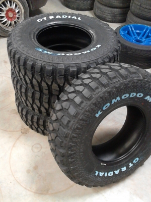 31X10.50R15 KOMODO MT GT RADIAL ยางใหม่ๆ ปี 2014 ชุด 4 ล้อ TEL.081-427-3941 31X10.50R15 KOMODO MT GT RADIAL ยางใหม่ๆ ปี 2014 ชุด 4 ล้อ TEL.081-427-3941