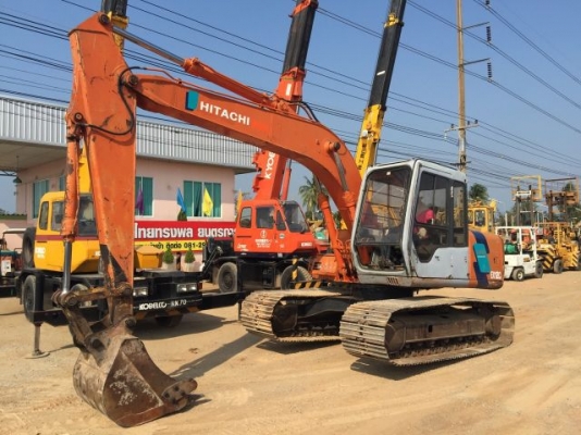 ขายรถแบคโฮ HITACHI EX120-2 ระบบไฟฟ้าเต็ม แทรค 70 ซม มีตัวสลับคอลโทรล สภาพสวยพร้อมใช้ นำเข้าจากญี่ปุ่น มี VDO การทำงานครับ