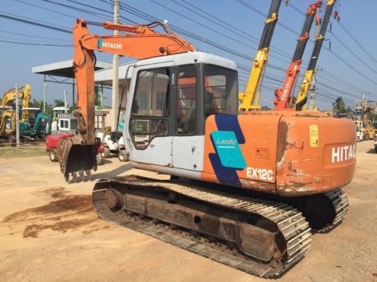 ขายรถแบคโฮ HITACHI EX120-2 ระบบไฟฟ้าเต็ม แทรค 70 ซม มีตัวสลับคอลโทรล สภาพสวยพร้อมใช้ นำเข้าจากญี่ปุ่น มี VDO การทำงานครับ