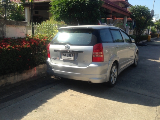 Toyota Wish รุ่นทอป มีซันรูป Toyota Wish รุ่นทอป มีซันรูป