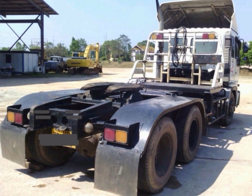 HINO PROFIA 380 HP รถหัวลากสิบล้อ 2 เพลา หางเซมิ 2 คานไม่ดั๊มพ์ คอกเหล็กสูงความยาว 12 เมตรสภาพสวยพร้อมลากพร้อมบรรทุกได้เลยครับ เครื่องแน่นแรงดีสุดๆ ภายในเก๋งคอนโซลสวยครบ CD แอร์ พวงมาลัยเพาเวอร์ ช่วงล่างคัชซีสวยทั้งแม่และหางเซมิ ยางสภาพดีโดยรวมประมาณ 80\%