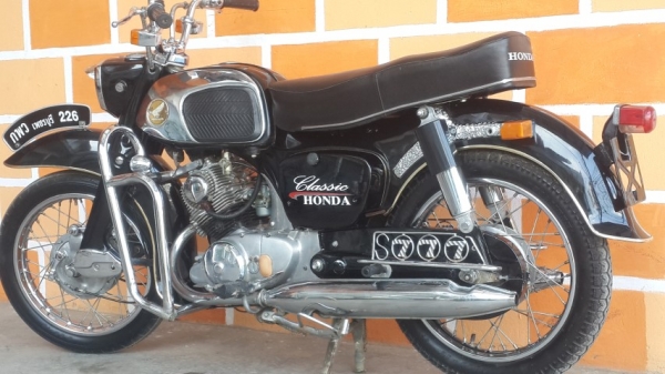 วุฒิ นนบุรี ขาย c92 สภาพนางฟ้าทะเบียนแท้พร้อมโอนโครมเมียมสวยๆขับหล่อๆ วุฒิ นนบุรี ขาย c92 สภาพนางฟ้าทะเบียนแท้พร้อมโอนโครมเมียมสวยๆขับหล่อๆ