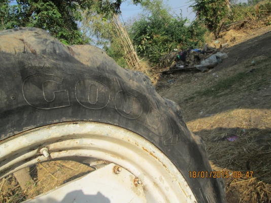 กะทะล้อรถไถฟอร์ดสภาพดีแถมยาง13000เท่านั้นครับ