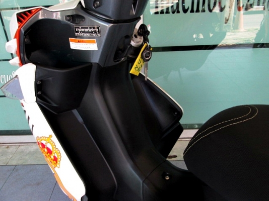 Nouvo sx สีส้มขาว ลาย Real madrid Edition ตัวท๊อป ล้อแมกซ์ มือหนึ่งรุ่นแพงสุด รถเดือน มี.ค.ปี 57 มีมาไม่บ่อย 39900