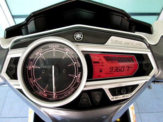 Nouvo sx สีส้มขาว ลาย Real madrid Edition ตัวท๊อป ล้อแมกซ์ มือหนึ่งรุ่นแพงสุด รถเดือน มี.ค.ปี 57 มีมาไม่บ่อย 39900