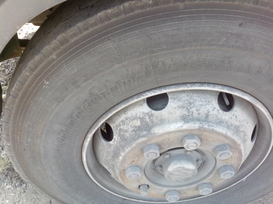 ขายรถบรรทุกหกล้อฮีโน่FG1Jเครื่อง JO8C-Tเครื่อง 240 แรงม้ารถห้างปี 51