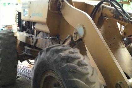รถตักล้อยาง KOMATSU JH 30 สภาพดีพร้อมใช้งาน
