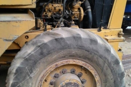 รถตักล้อยาง KOMATSU JH 30 สภาพดีพร้อมใช้งาน รถตักล้อยาง KOMATSU JH 30 สภาพดีพร้อมใช้งาน