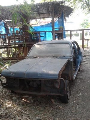 ขาย HOLDEN premier