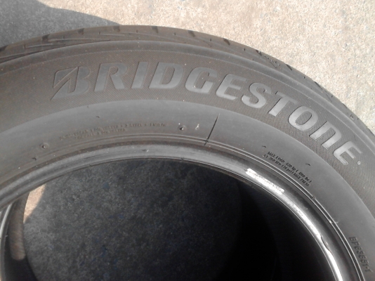 205/60R16 BRIDGESTONE MY-02 sporty style ปี2012 มี 2 เส้น TEL.081-427-3941 205/60R16 BRIDGESTONE MY-02 sporty style ปี2012 มี 2 เส้น TEL.081-427-3941
