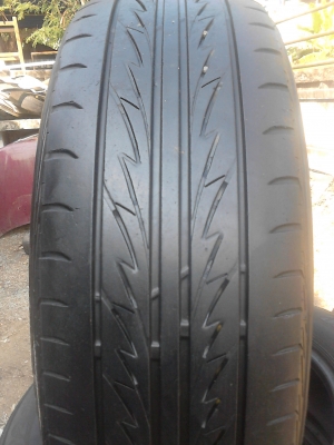 205/60R16 BRIDGESTONE MY-02 sporty style ปี2012 มี 2 เส้น TEL.081-427-3941 205/60R16 BRIDGESTONE MY-02 sporty style ปี2012 มี 2 เส้น TEL.081-427-3941