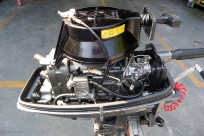 ขาย เรือปิเนียม LANDUA 12 ฟุต พร้อมเครื่อง SUZUKI 5 แรง นำเข้าจากญี่ปุ่น เคลื่อนย้ายสะดวก