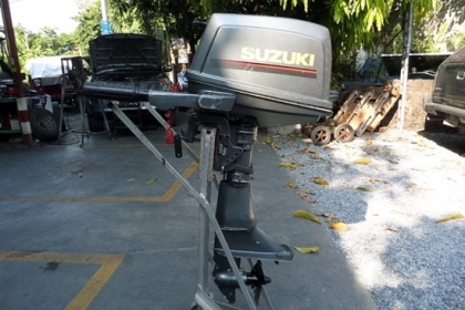 ขาย เรือปิเนียม LANDUA 12 ฟุต พร้อมเครื่อง SUZUKI 5 แรง นำเข้าจากญี่ปุ่น เคลื่อนย้ายสะดวก