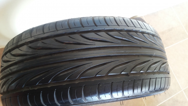 ยางดีสโตนปี14 205/45/16 ใส่ได้ไม่ถึง500กิโลเมตร