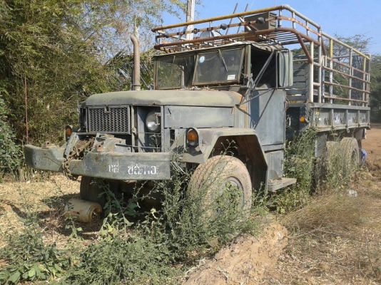 ขายรถ 10 ล้อ 3 เพลา มีวินหน้าด้วย คัสซีสวยจัดตลอดเส้น เครื่องคัมมินส์ ยางเรเดียลเต็มทั้ง 10 เส้น ชุดโอนครบ ราคาต่อรองได้ถ้าจะซื้อ