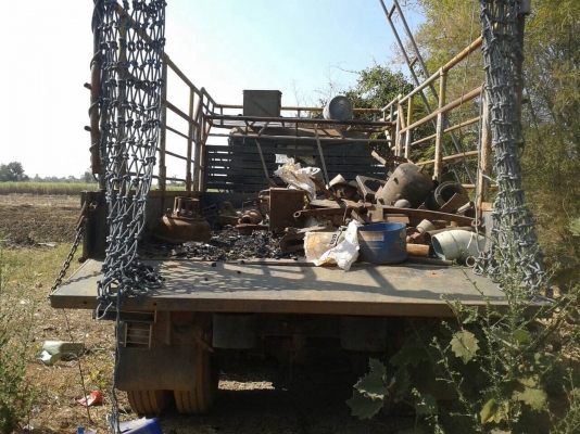 ขายรถ 10 ล้อ 3 เพลา มีวินหน้าด้วย คัสซีสวยจัดตลอดเส้น เครื่องคัมมินส์ ยางเรเดียลเต็มทั้ง 10 เส้น ชุดโอนครบ ราคาต่อรองได้ถ้าจะซื้อ