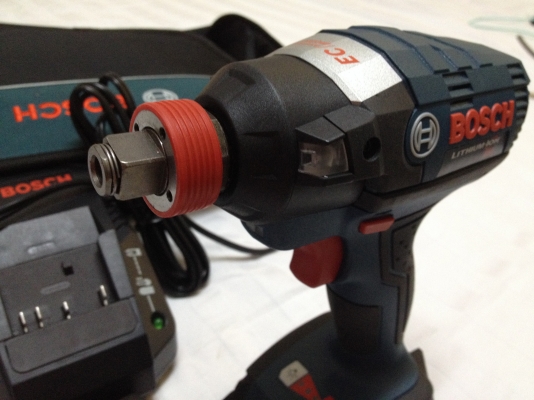 สว่านไร้สาย หัวบล็อก1/2"+ไขควง1/4" 2in1 Bosch IDH182-02 18V มอเตอร์ไม่ใช้แปรงถ่าน พร้อมแบ็ต2ก้อน แท่นชาร์จและกระเป๋าไนล่อน