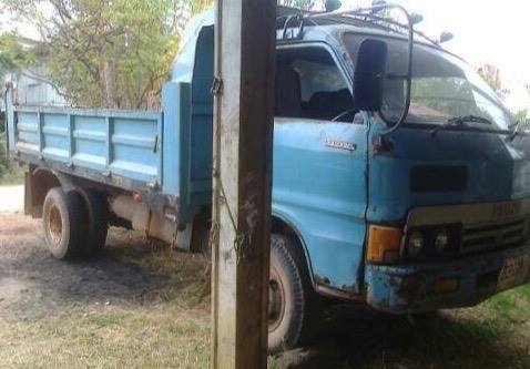 ***ขายแล้วครับขอบคุณ Truck2hand ขายKS-110 6ล้อดั้มดิน5คิว ISUZU KS 4BD1-110แรง ฝาขาว เครื่องเดิมเกียร์เดิม เครื่องดี แน่นดี แรงเกียร์ดีเข้าง่าย ไม่หลุด ช่วงล่างเดิม 5น็อต หน้า-หลัง คัสซีดี ไม่ปะไม่ดาม กระบะดั้มเหล็ก5ตัน3.70ม.ยิงหน้า สภาพดี พื้นดี ข้างดี ไ