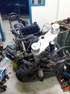 DUCATI เอาไว้ทำซากอะไหล่ ราคา 17000 บาท สนใจติดต่อ