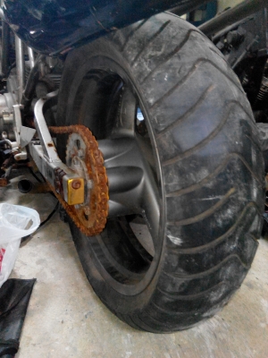 DUCATI เอาไว้ทำซากอะไหล่ ราคา 17000 บาท สนใจติดต่อ