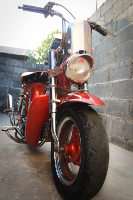 ขายด่วน Honda Chaly 16,900 บาท -เครื่องเวฟZ คลัชมือแรงๆ  -ล้อหลังโตๆกว้ๅง120/70  -อามเปลี่ยนเป็นอามแต่งกว้างพิเศษ -สีรถยนต์สวยๆ  -บังโคนหน้ๅหลังเหล็ก -เบาะปักหมุดของใหม่  -โช๊กหน้าชุบเงินเด็งดีๆ  -ท่อ Enduranceของใหม่ -ไฟแต่งใต้ล้อหลังสีเขียว รถจอดอยู่ที่