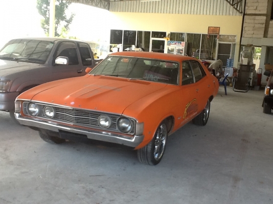 ขายครับfordเครื่องเปลี่ยนใหม่ใบคลุมเครื่องพร้อมทะเบียนแจ้งจอดเอกชุดโอนพร้อมห้องเก๋งหน้าเดิมๆๆแอร์หนาวสำหรับคนชอบของแปลกหายากมาก