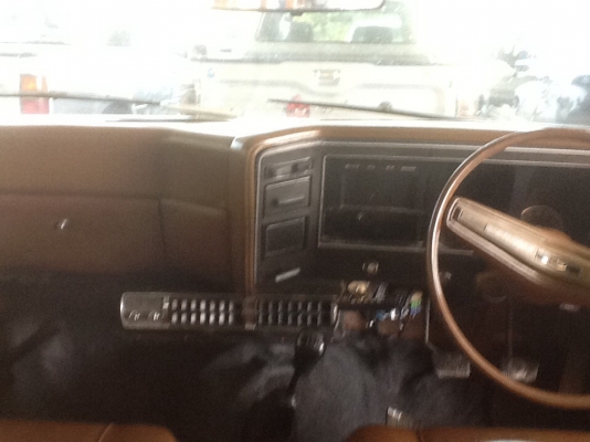 ขายครับfordเครื่องเปลี่ยนใหม่ใบคลุมเครื่องพร้อมทะเบียนแจ้งจอดเอกชุดโอนพร้อมห้องเก๋งหน้าเดิมๆๆแอร์หนาวสำหรับคนชอบของแปลกหายากมาก