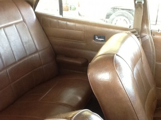 ขายครับfordเครื่องเปลี่ยนใหม่ใบคลุมเครื่องพร้อมทะเบียนแจ้งจอดเอกชุดโอนพร้อมห้องเก๋งหน้าเดิมๆๆแอร์หนาวสำหรับคนชอบของแปลกหายากมาก