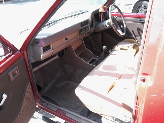 ขายด่วนครับ รถกระบะ DATSAN 720 4ขอ 1600 CC. รถพร้อมใช้ครับ