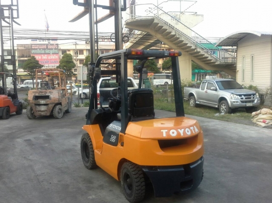 TOYOTA 7FD25 ขนาด2.5ตัน เสาสูง3เมตร เกียร์ออร์โต้ เครื่องยนต์ดีเซล2Z ยางตัน4เส้น รับประกันเครื่องเกียร์3เดือน ราคาต่อรองได้ รถพร้อมใช้งานได้เลย