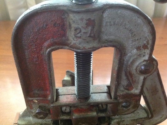 ขายปากกาจับท่อแบบตั้งโต๊ะ Vintage Ridgid