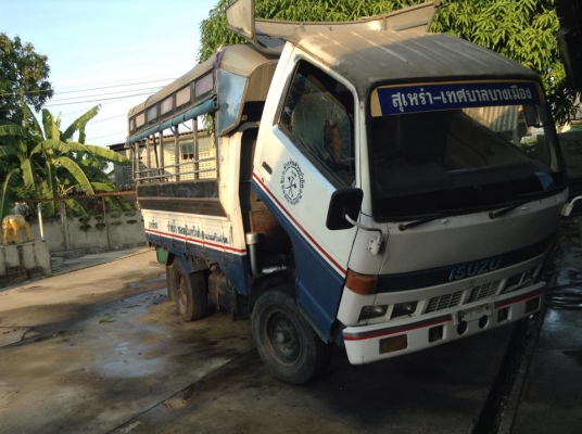 ขาย4ล้อกลางNPR