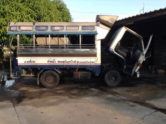 ขาย4ล้อกลางNPR