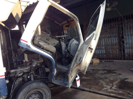 ขาย4ล้อกลางNPR