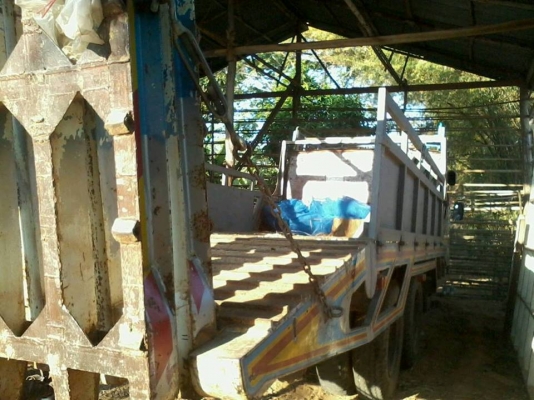 ขายเทรลเลอร์หัวยาว เครื่อง175แรง เครื่องดี แคชซีสวย ยางดี มีบันไดขึ้นรถเกี่ยว สภาพพร้อมใช้งาน ราคา280,000 สนใจโทร 090-8588220คุณนะ ID:narong498 หรือ www.truck.in.th/498 หรือfb:ณรงค์ ซื้อขายรถมือสอง (เว็บไซต์ส่วนตัว)