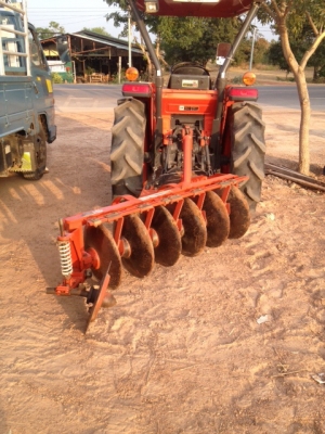 ขายคูโบต้า L3608 4 WD 2 เพลาพร้อมผานพรวน6 ตราช้าง สีเดิมๆจากโรงงานพร้อมใบมีดดันหน้าคานล่าง