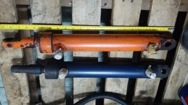 ขายกระปอกไฮโดรลิก 2ตัว