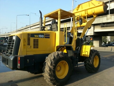 รถตักล้อยาง WA100-5